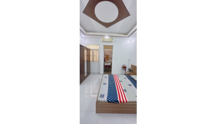 NGAY BỐN XÃ, NHÀ HƯƠNG LỘ 2, 64M2, 4 TẦNG 4PN, XE HƠI NGỦ TRONG NHÀ GIÁ NHỈNH 7 TỶ